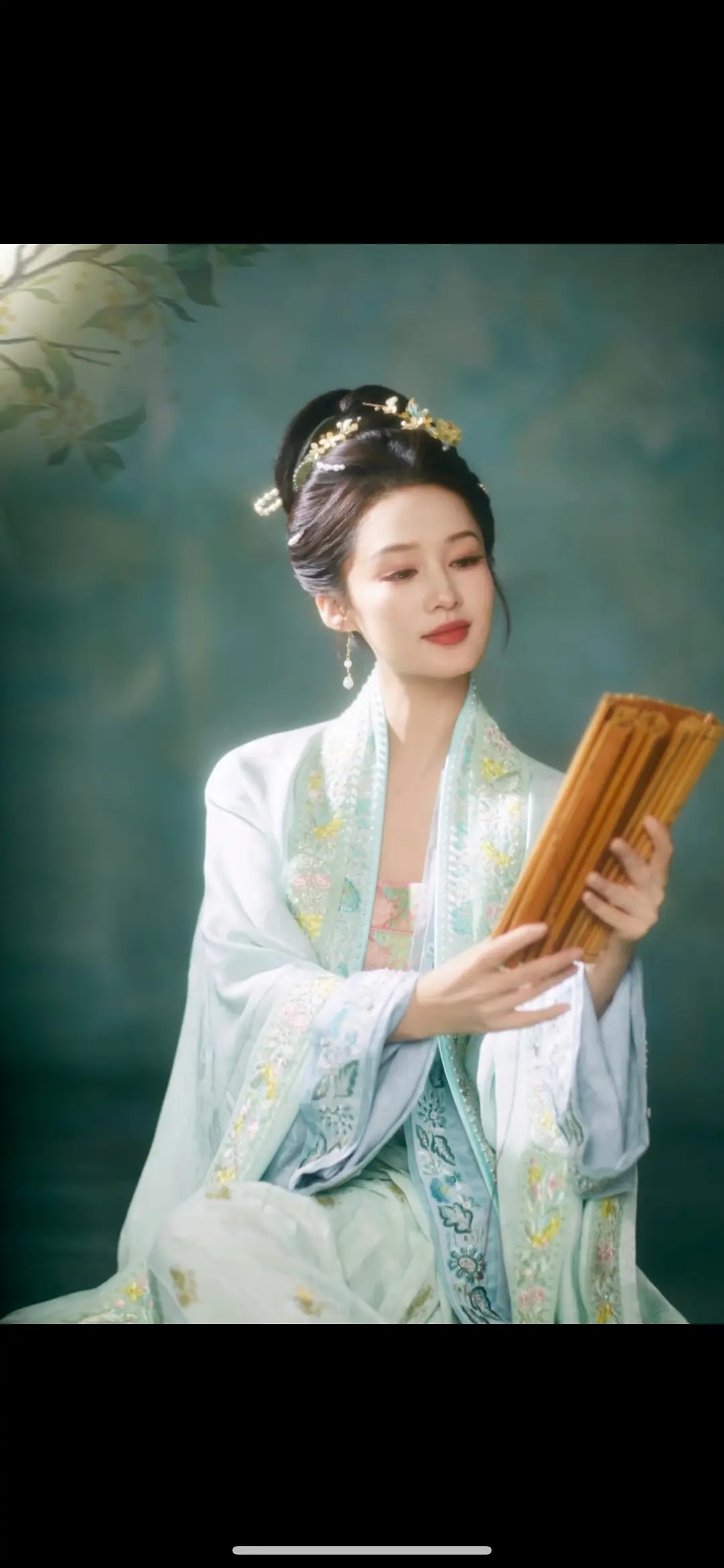 李清照最适合的是李沁吧~简直天选 