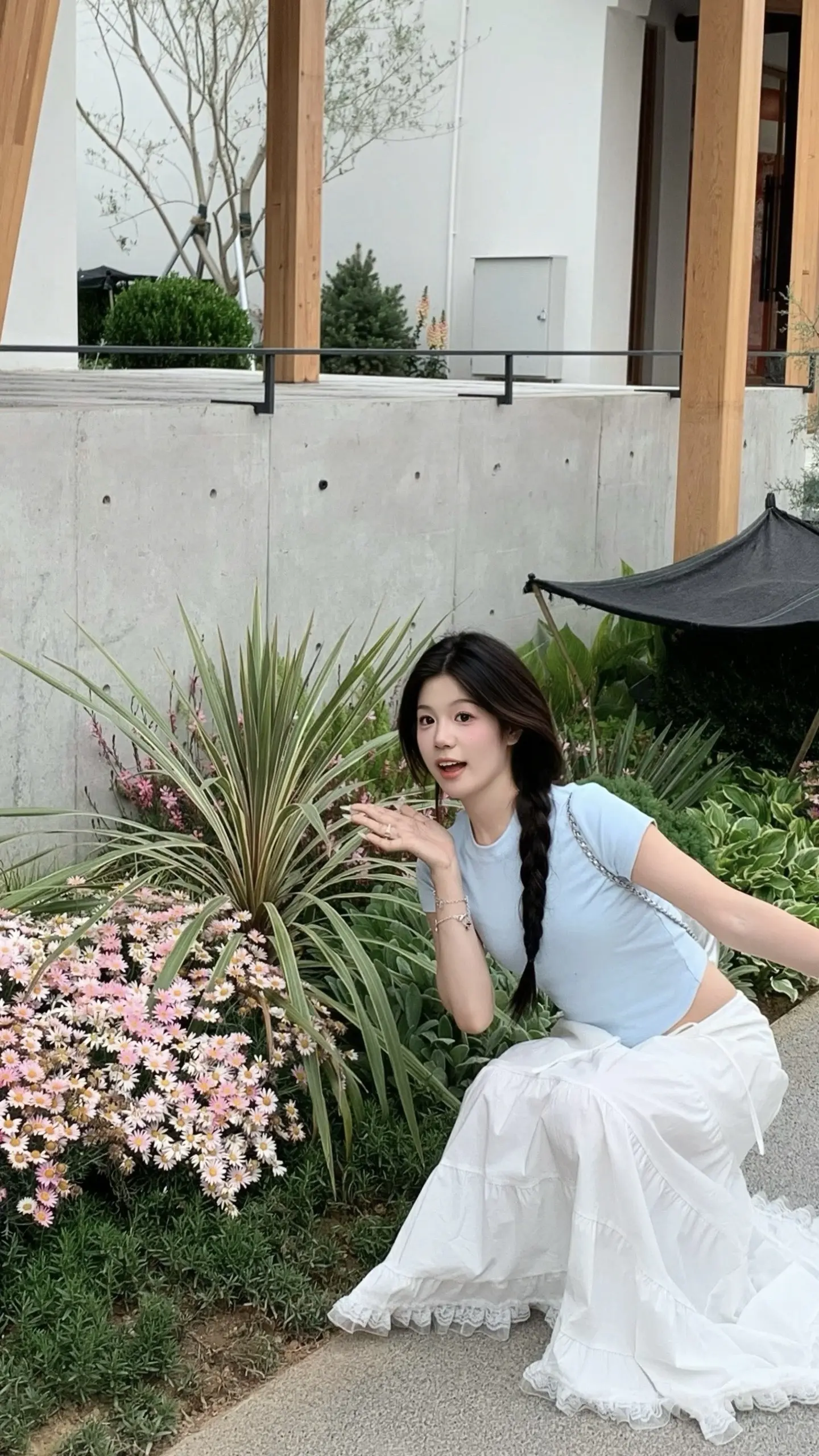 喜欢一个人就是要每天夸她表扬她咯