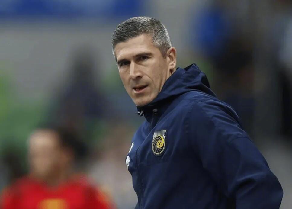 据《体坛周报》记者王晓瑞的消息，其从英国方面了解到，作为刚从英超诺丁汉森林队离任