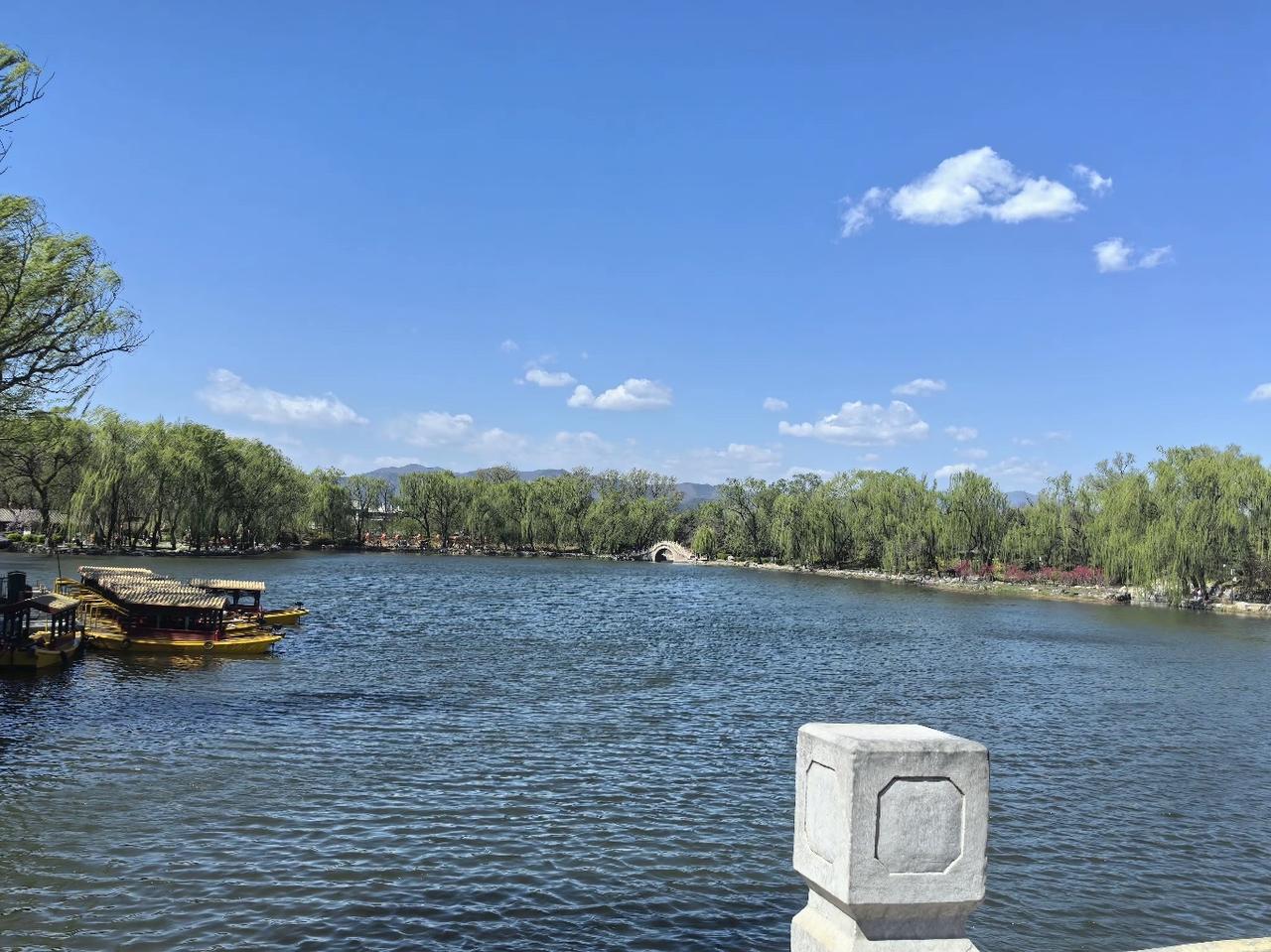 看到有家长吐槽清华大学参观，需要网上预约。我记得有一次去北京也想去看一看清华大学