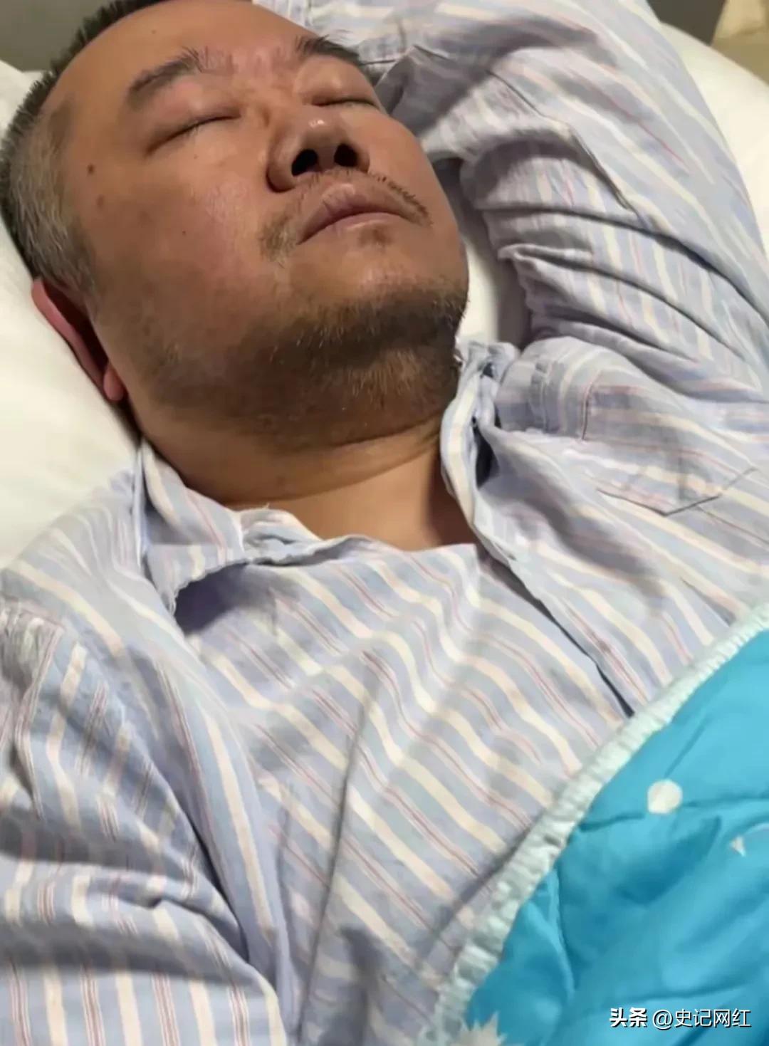 涂磊老师被女性奉为人生指引导师，鸡汤灯塔。最近他住院了，引发热议，局面有点两极分