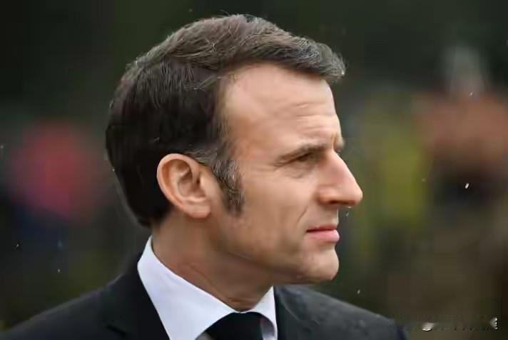 马克龙：和平协议签署后，法英和土耳其军队可立即部署到乌克兰