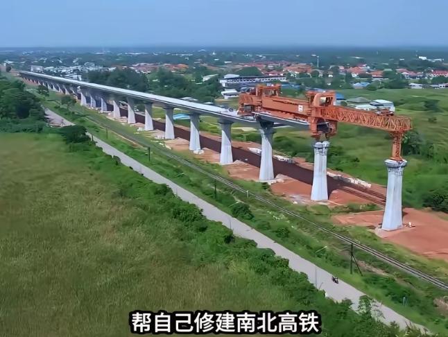 越南现在太尴尬了，本来还以为中日会抢着接南北高铁项目，没想到日本不接招，中国企业