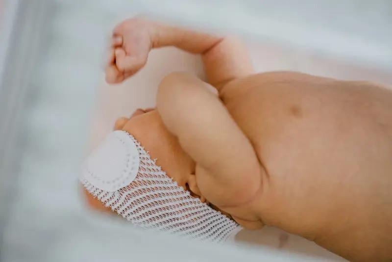 说“什么亲都不如钱亲”，我觉得这观点太片面。
就拿新生儿来说，江苏和浙江的医院都