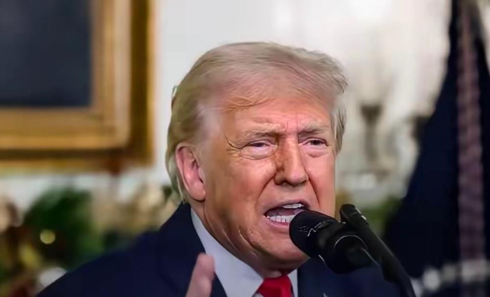 动真格了！美军3架B-1B轰炸机刚贴台岛东线飞，就被解放军雷达锁得死死的，防空识