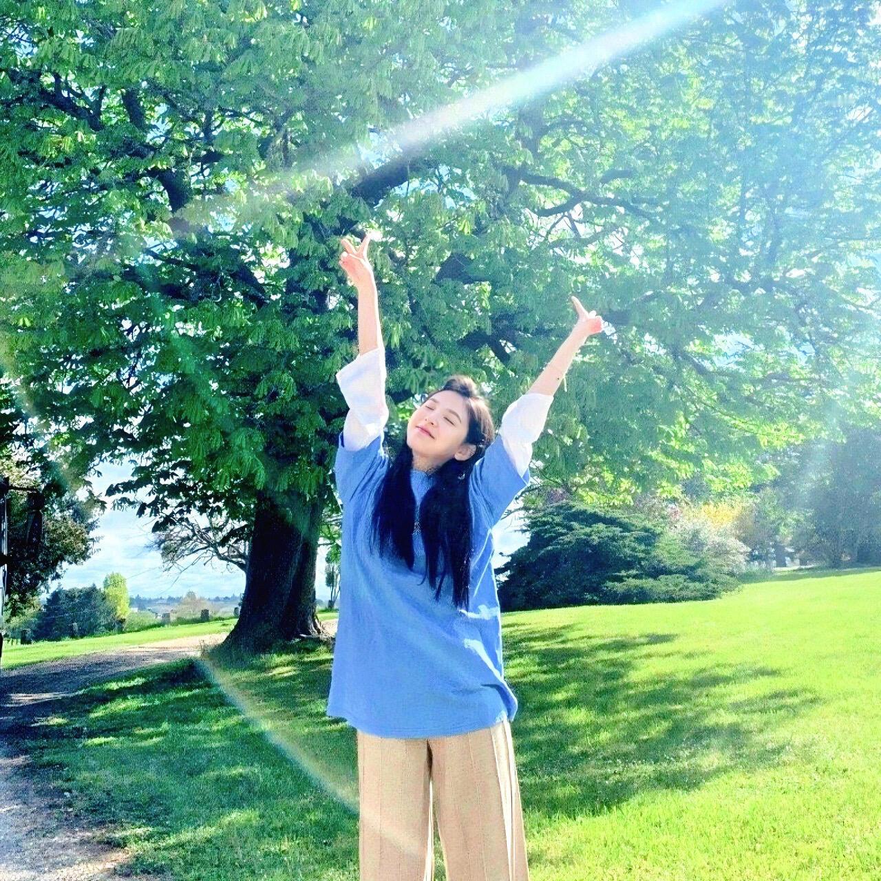 生命力才是章若楠最好的滤镜 