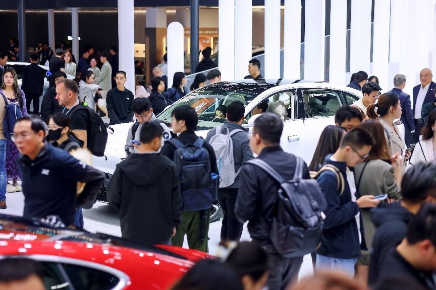 累计交付破10万！车主真心话揭秘智己LS6凭啥圈粉