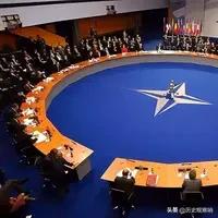 波兰是1999年加入北约，爱沙尼亚是2004年成为北约成员国，这哥俩是铁了心要吧