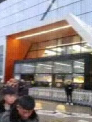 暴风雨前的宁静，就在泽连斯基四处求援的时候，新一批朝鲜士兵已经到达了俄罗斯。
