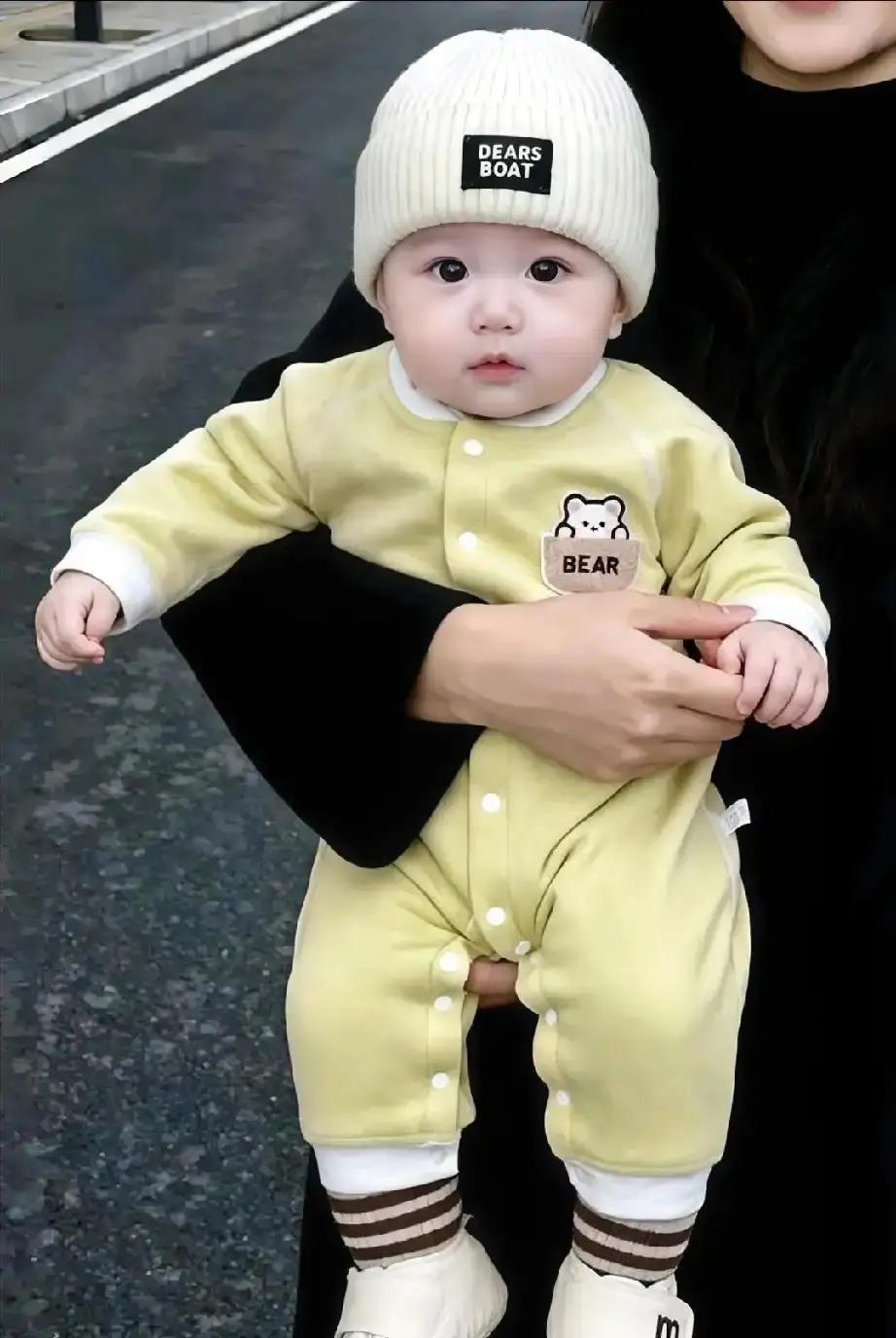 张森跳河救起落水孩子，自己却没能上来。

他才29岁，留下刚满周岁的儿子。

孩