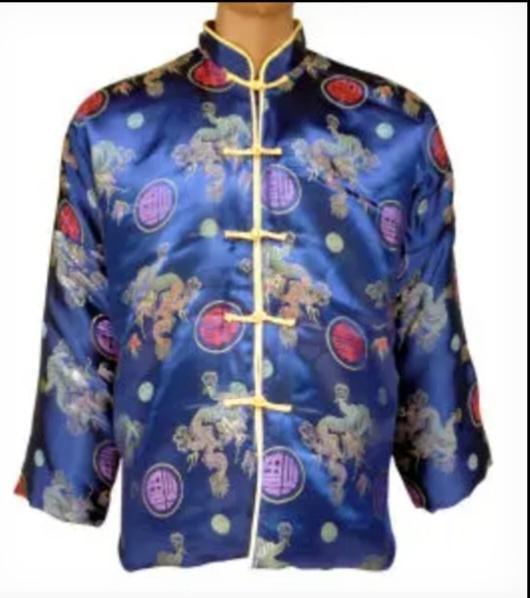 财运来了财找你。在福建一家寿衣店，店里积压了不少寿衣，老板心里很着急。这不同于其