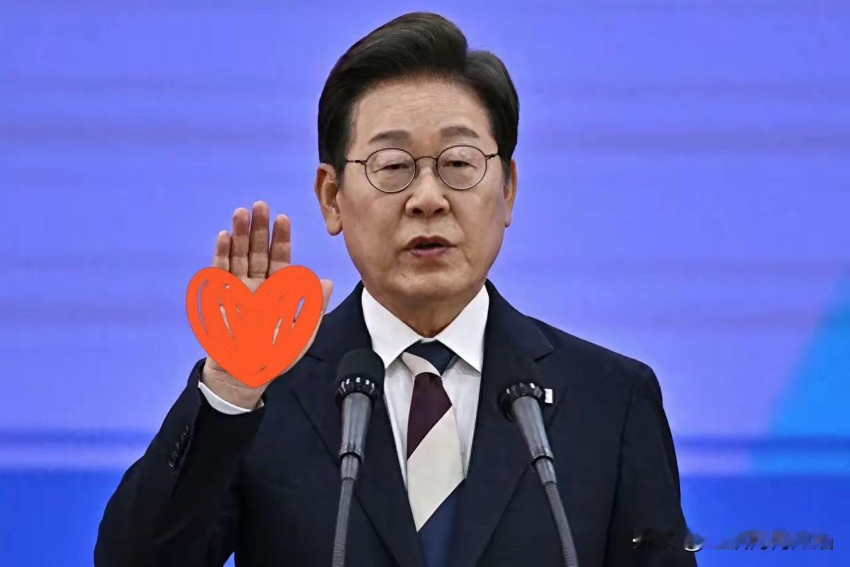日本涨签证费涨到七百多，韩国同日宣布团客免签。
你猜七月上旬旅游订单怎么走的？韩