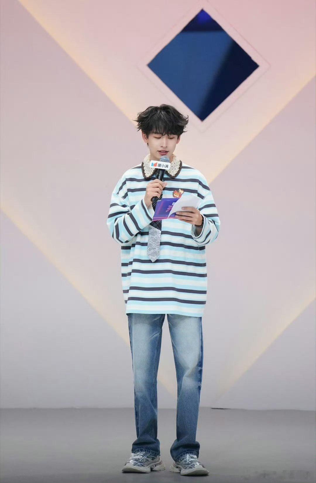齐思钧行动力满分 你好星期六 旁人还在感叹巡演惊喜，齐思钧已经落实行程，几分钟敲
