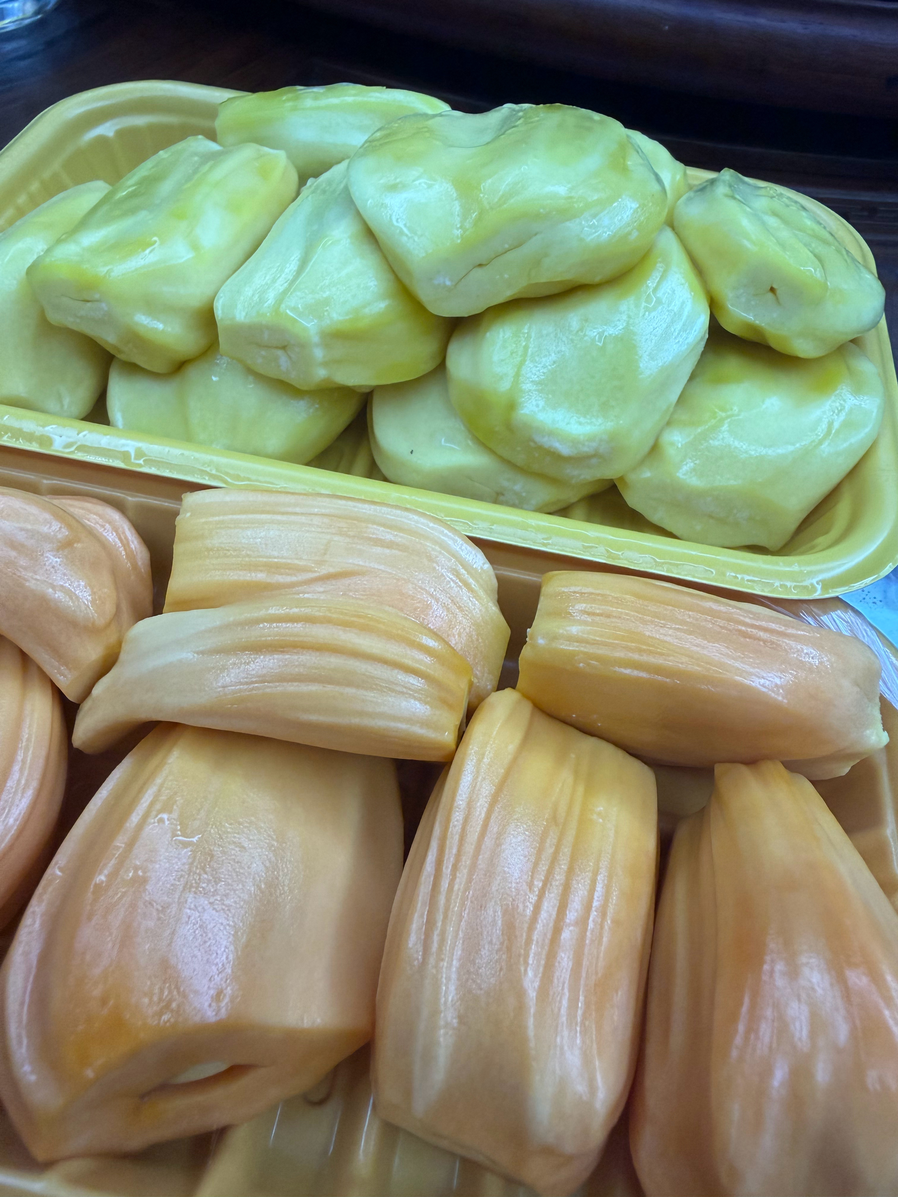 你更喜欢哪个颜色的菠萝蜜