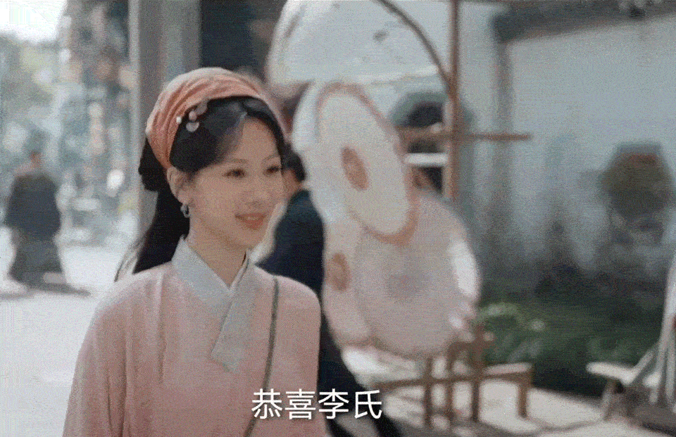 家业首支片花我很喜欢杨紫也很期待这部剧，就希望剧组能不能换个明亮点的滤镜 有质感