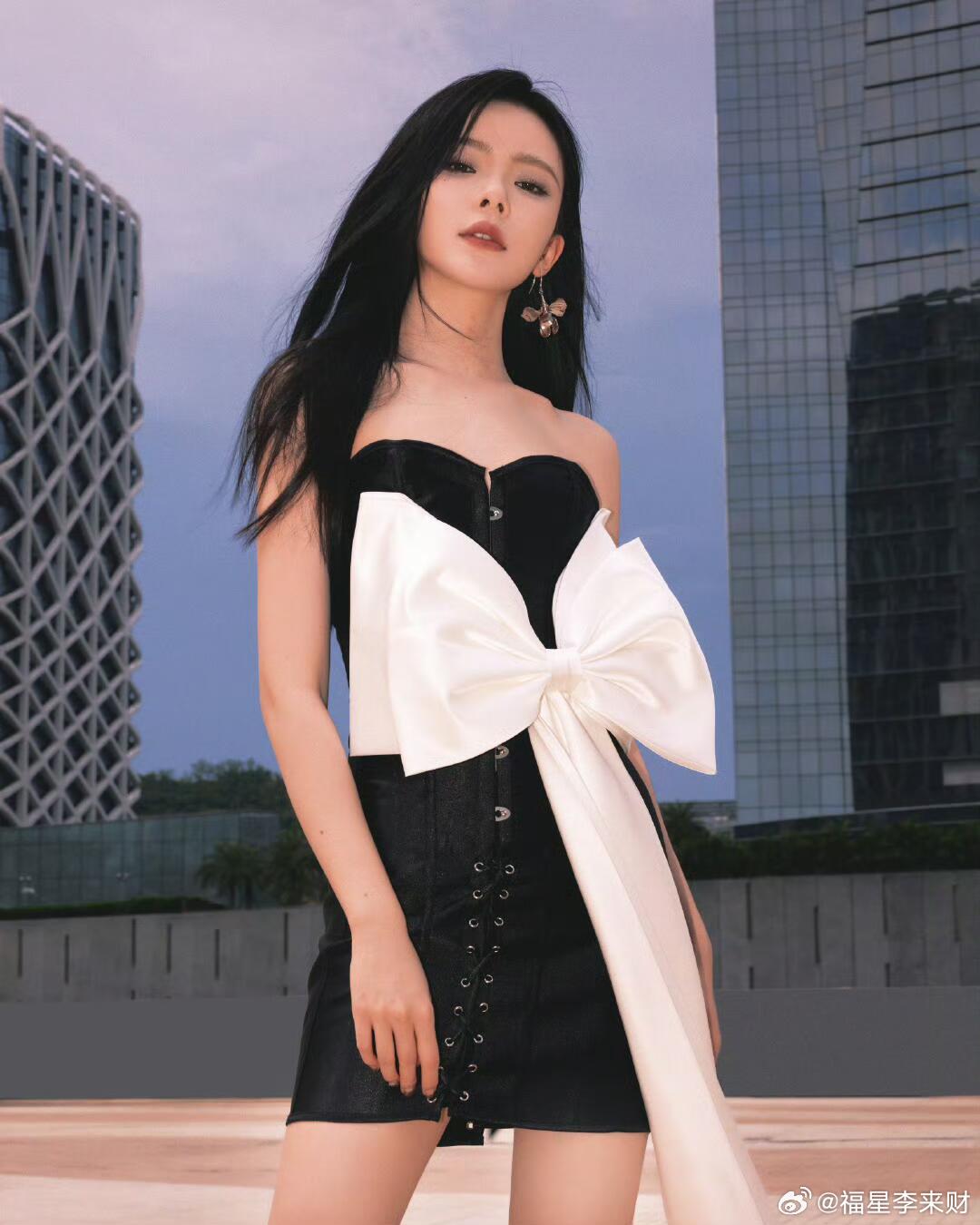 陈卓璇再跳创造营主题曲 从2020年主题曲MV里一秒镜头到2026年古风版全开麦