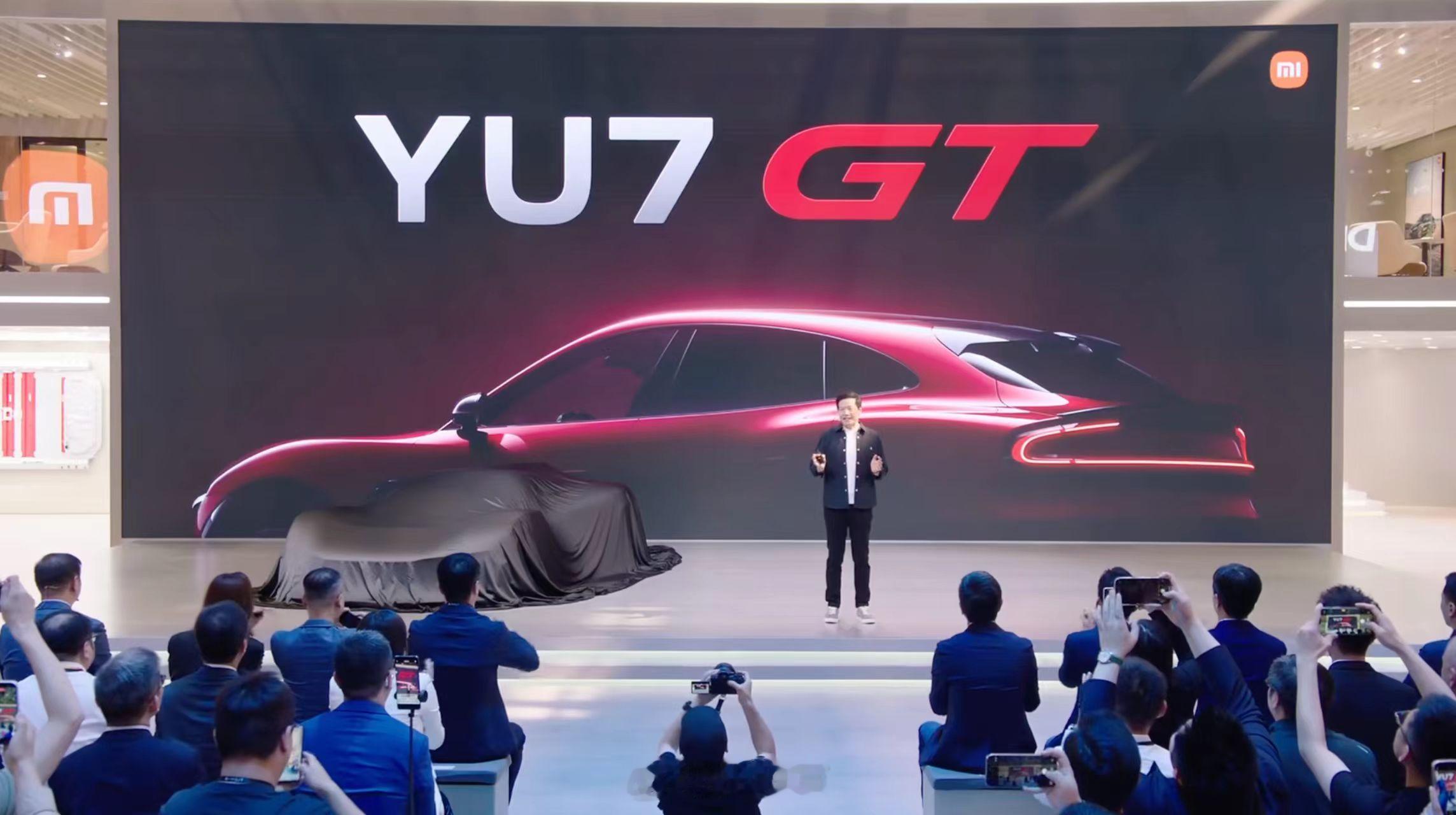 雷总在北京车展正式官宣，小米YU7 GT 定档 5 月底发布。雷军官宣小米YU7