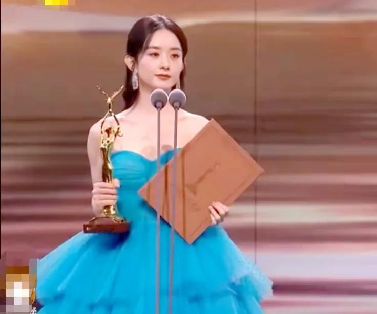 赵丽颖荣获金鹰奖最佳女主角

10月20日晚，第32届中国电视金鹰奖颁奖典礼在湖