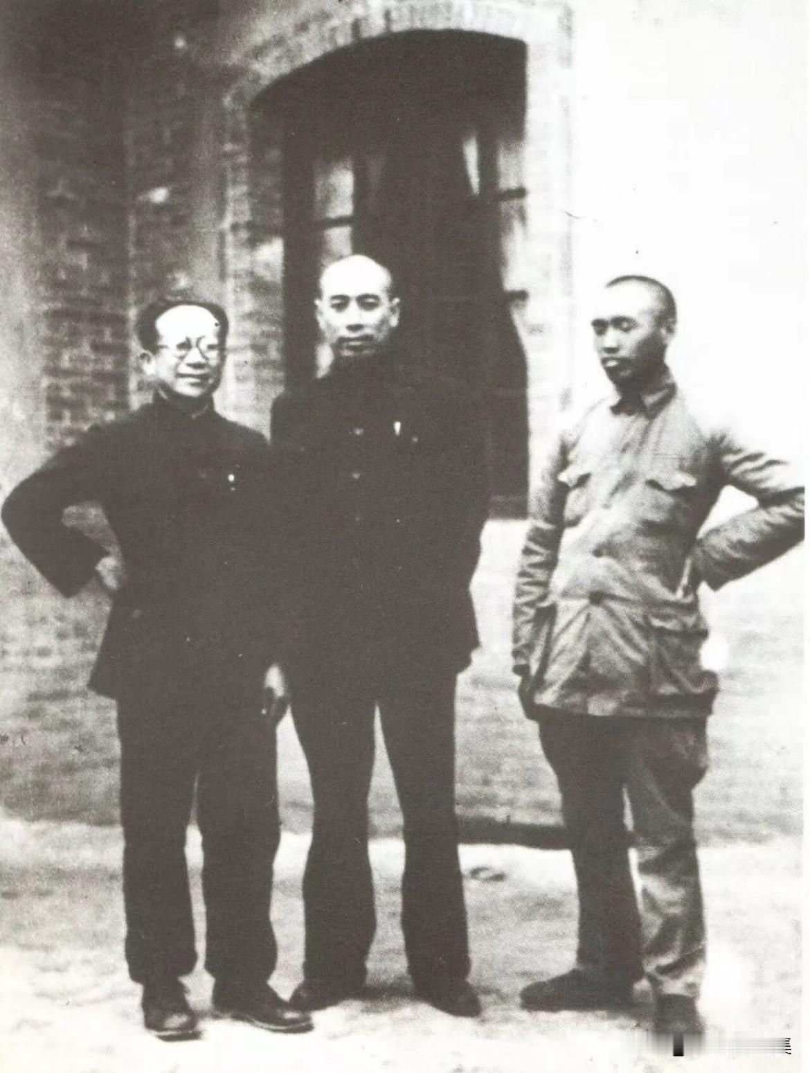 1937年4月25日，劳山遇险是周恩来一生中最为危险的时刻之一。当时，周恩来一行