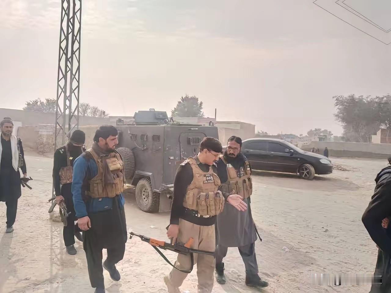 血债要用血偿，巴铁对恐怖分子从来不手软！

巴铁反恐就是硬气！拉基马尔瓦特警察部