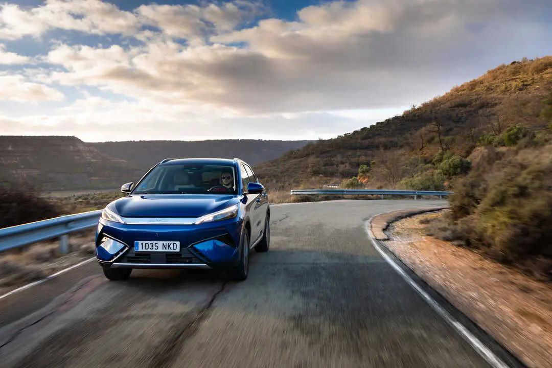 比亚迪在西班牙累计销量已经突破 4万辆，而且后面这2万辆只用了7个月，速度明显在