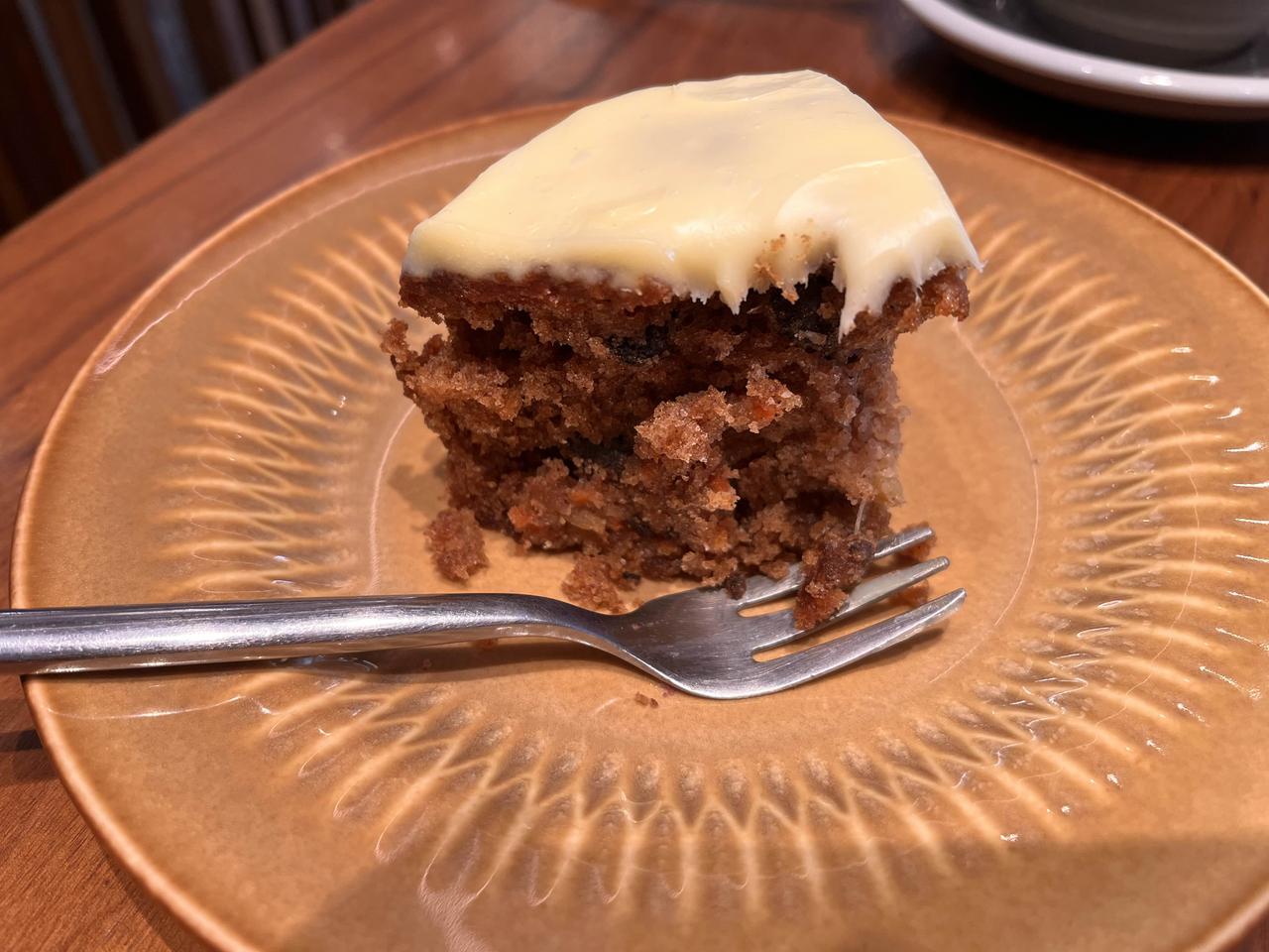 对自己要求少一点，
当我把写一篇文章的要求降低到写完成就好，
产量就上去了，
产