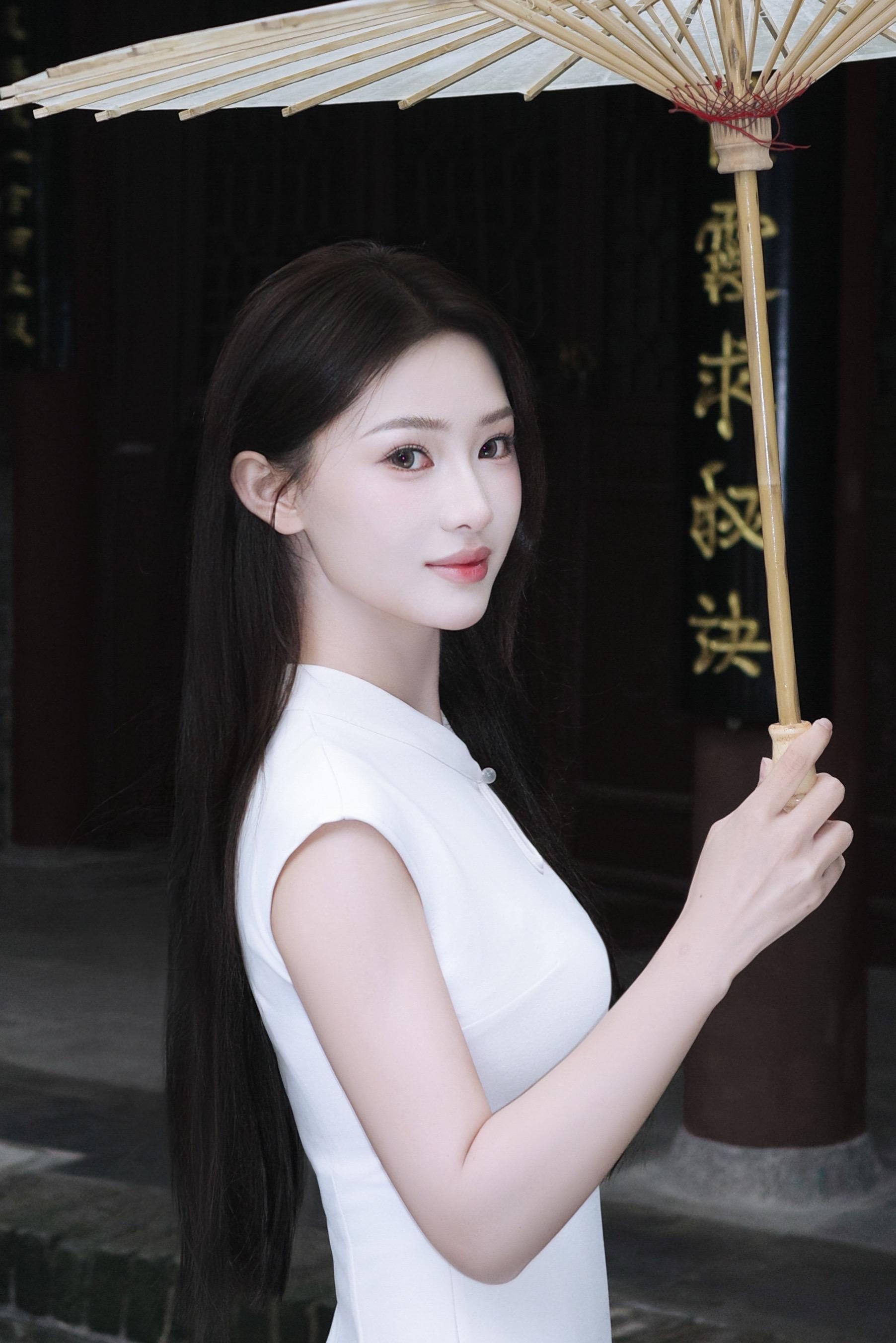 我鲜衣怒马寻遍了长安花。