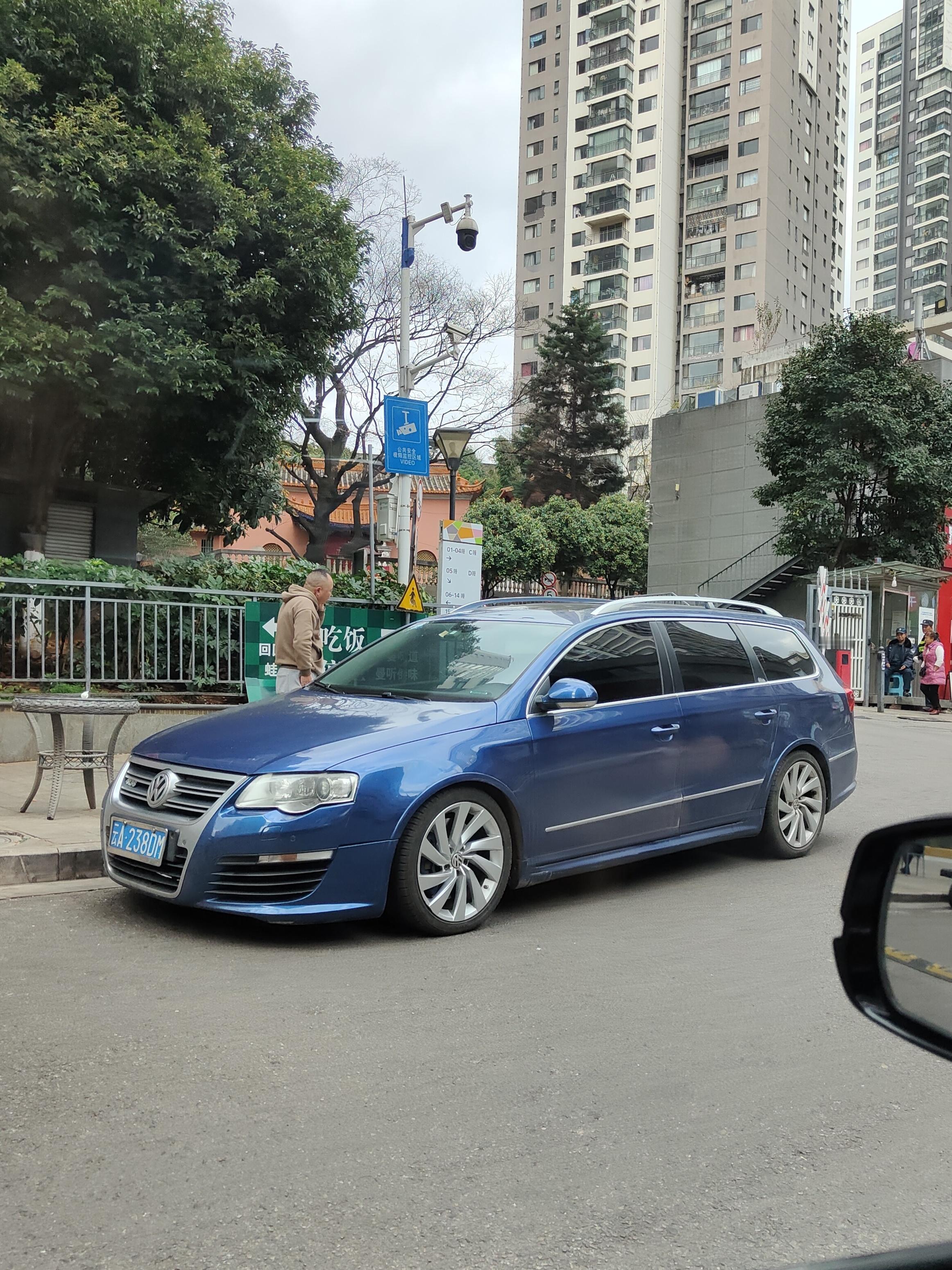 比亚迪君威[赞][doge] ​​​