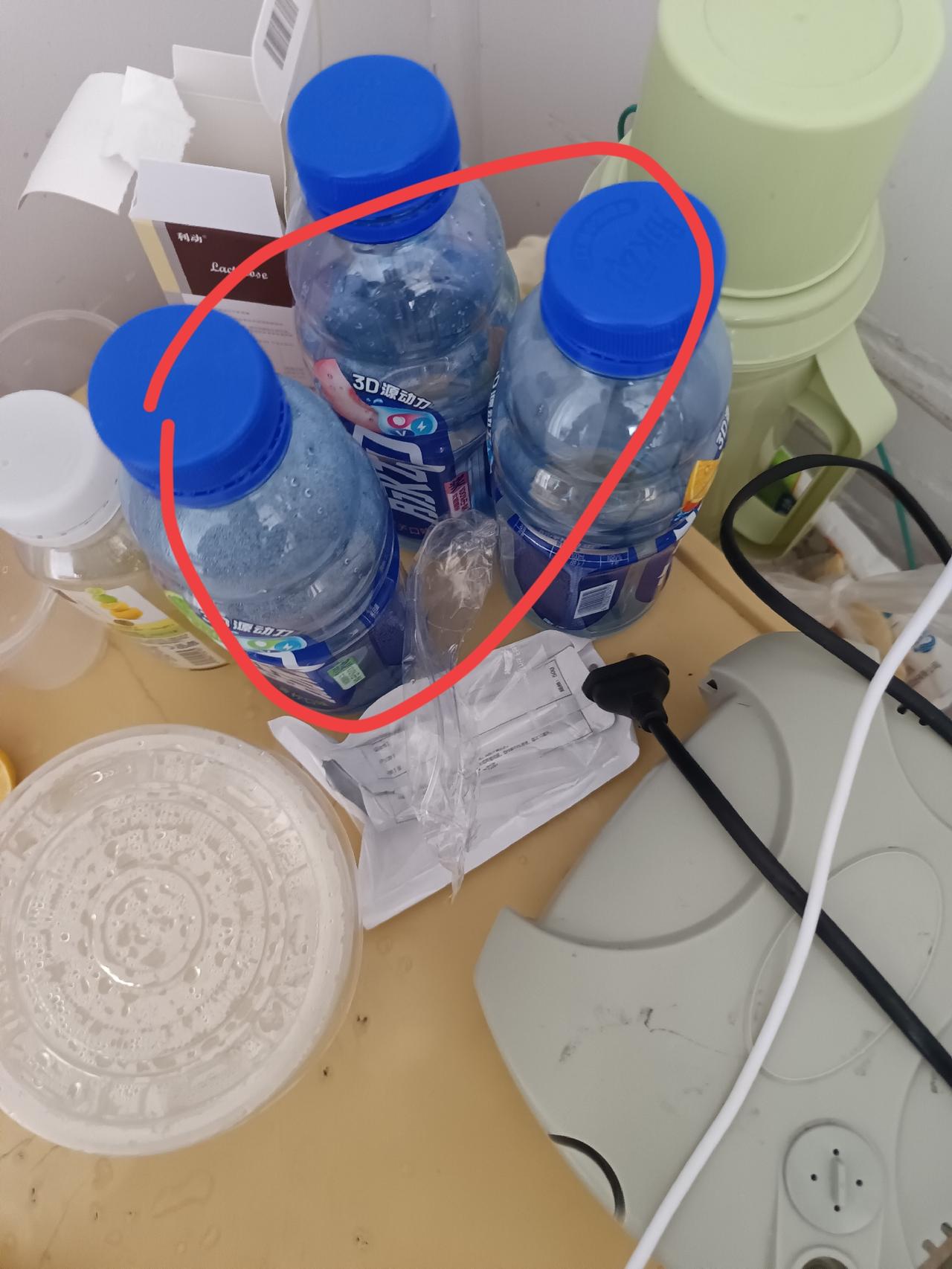 我终于知道了
在第一人民医院，什么饮料，销量第一
却依然有很多人不知道



