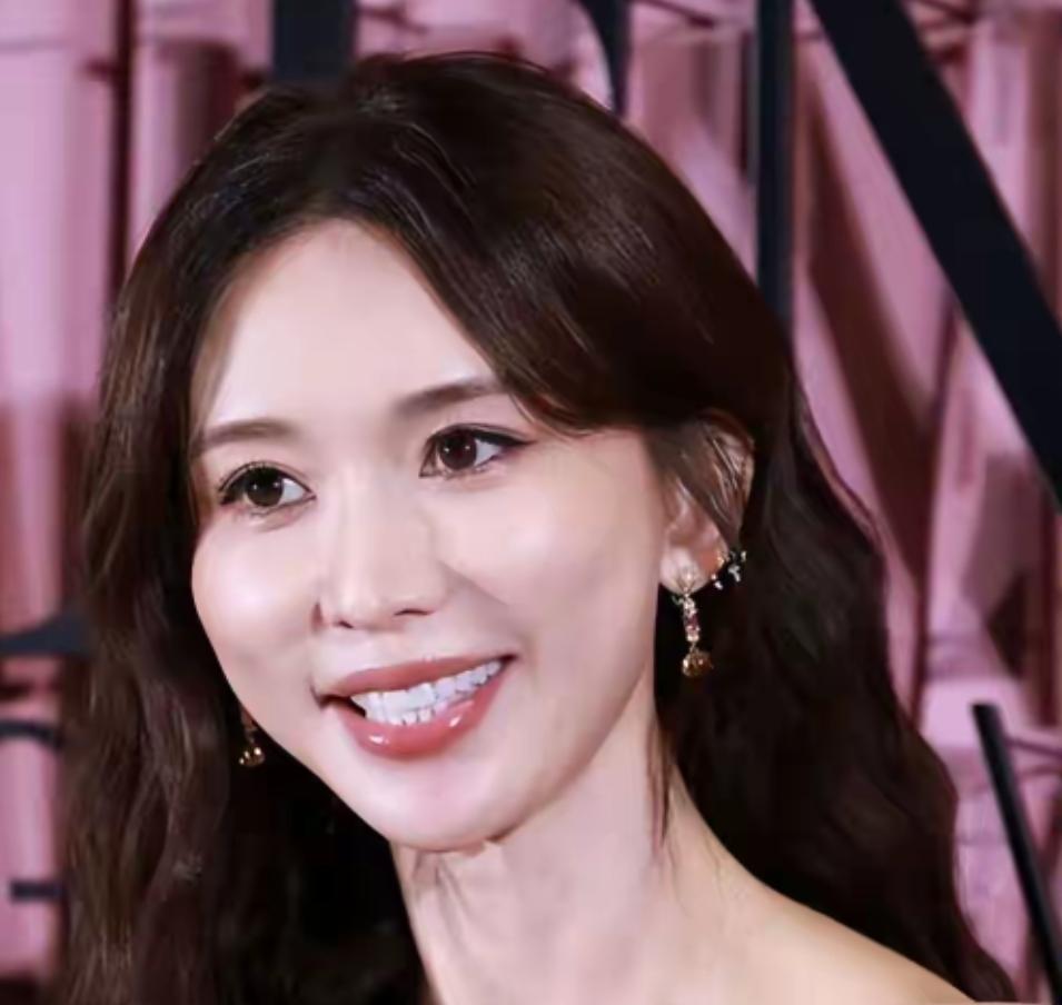 吃相难看！迪士尼不顾立场风波，邀请林志玲站台，发言更令人气愤
娱乐