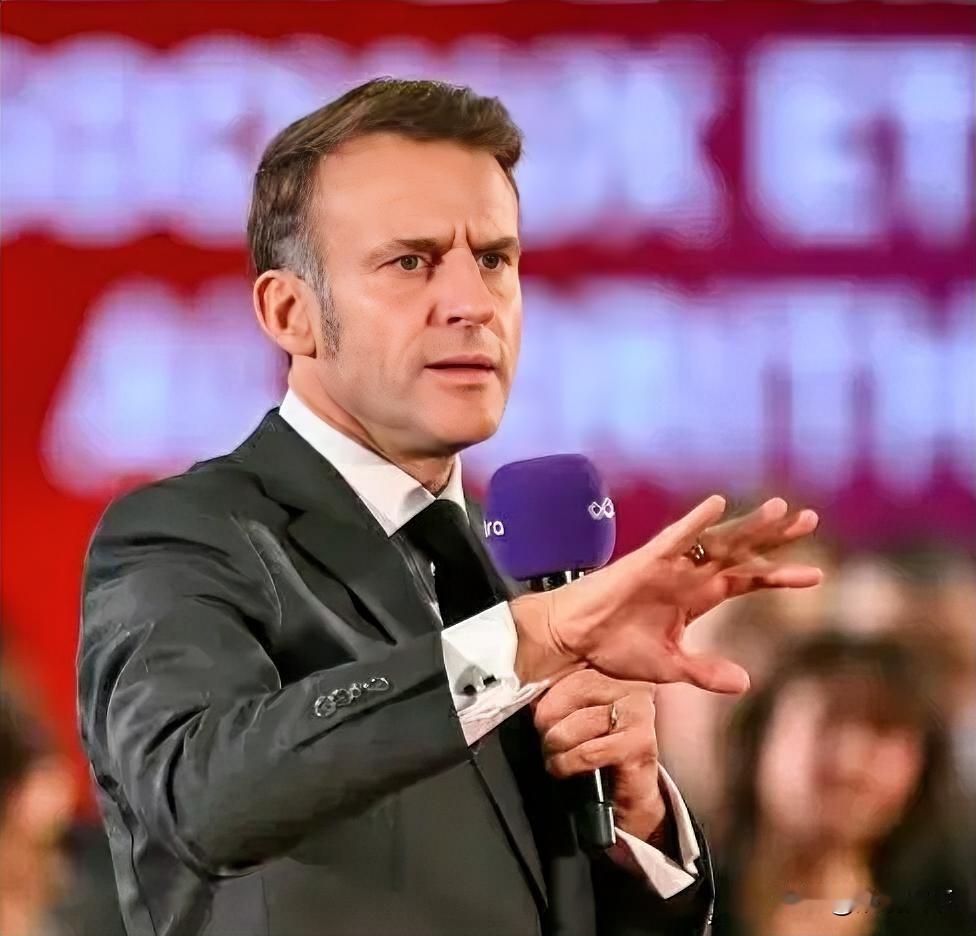 马克龙带80人豪华团访华，
3大核心目的藏不住，背后全是欧洲心思！
 
马克龙这