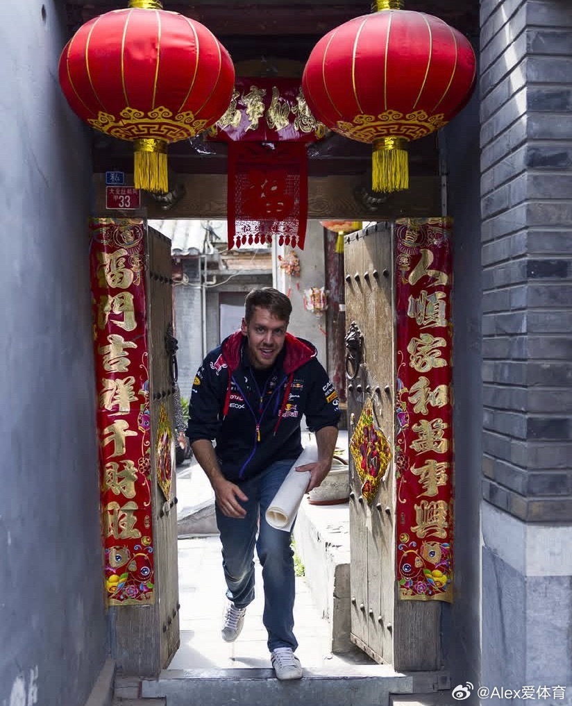 上一个马年🐎是谁泼墨写字2014年 ….梅奔王朝第一年F1