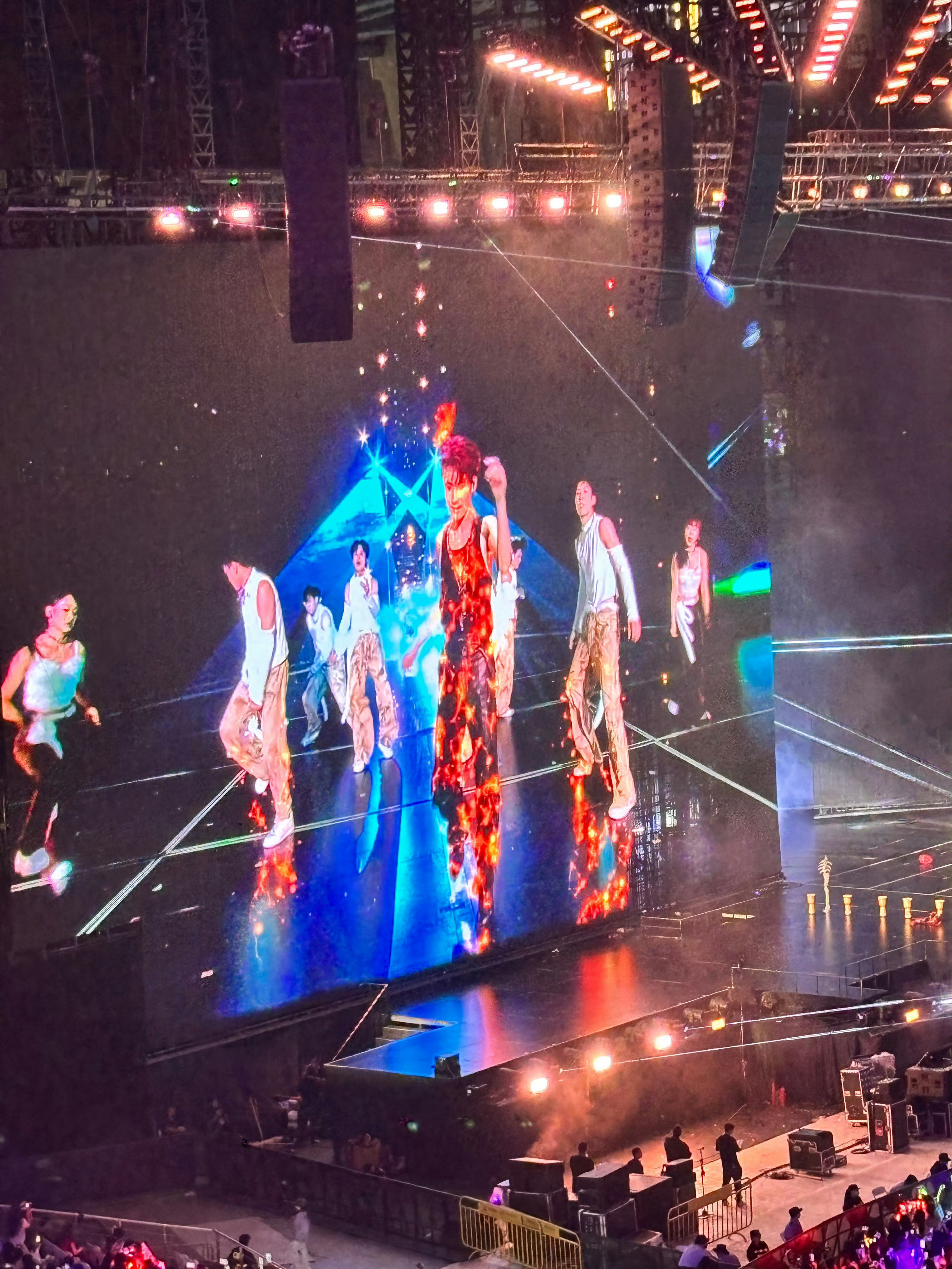 这是什么高科技！[流鼻血]时代少年团直播时代少年团上海演唱会 ​​​
