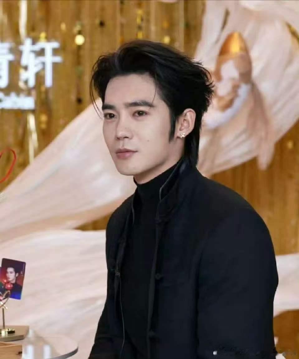 男明星营业生图男明星营业图男明星营业生图，哇塞哇塞，不错😊 