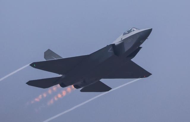 大陆没有立即武统，是因为台湾问题越拖对中国越有利？是真的吗？

大陆综合实力持续