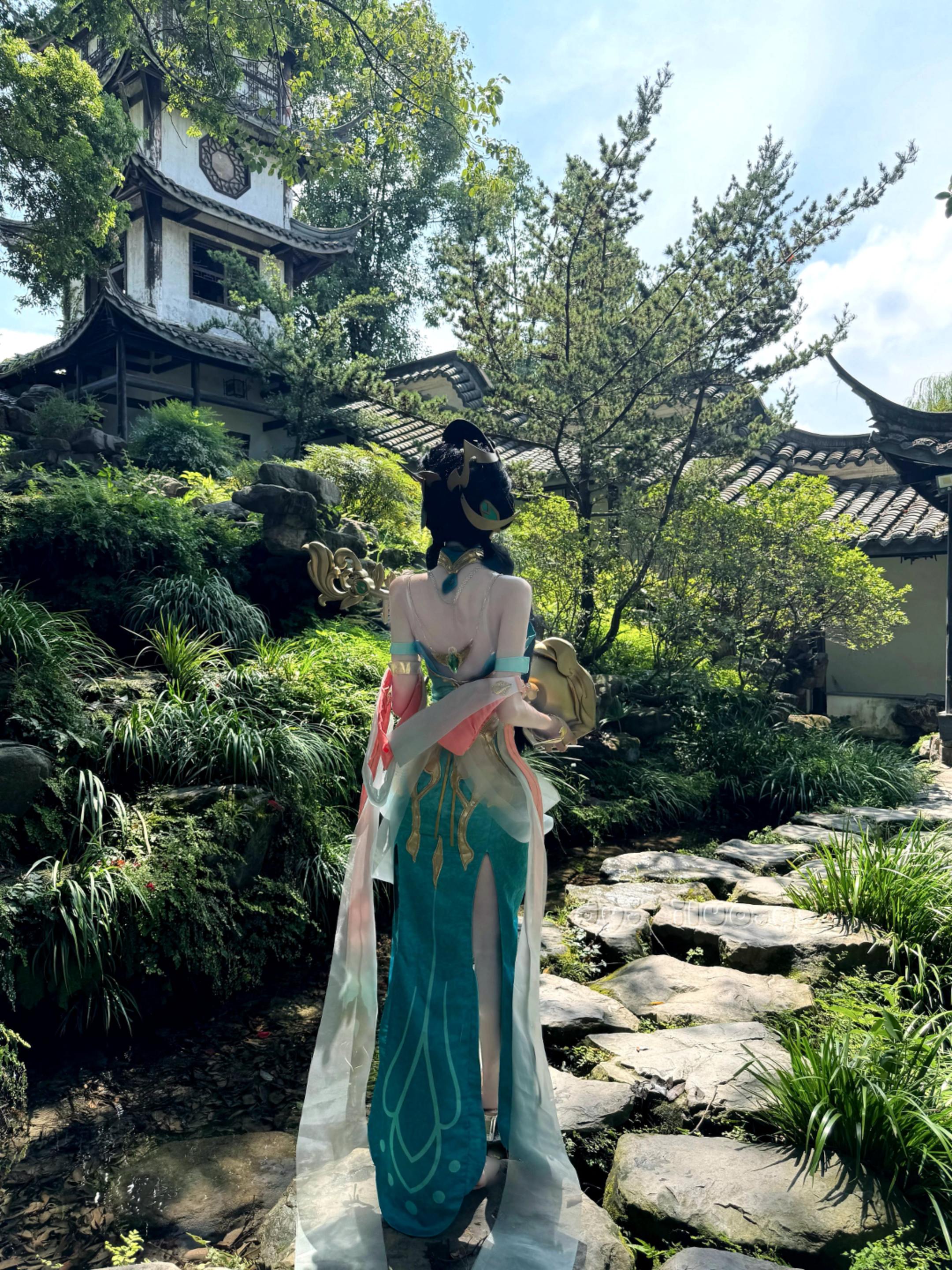 不得语，暗相思，两心之外无人知