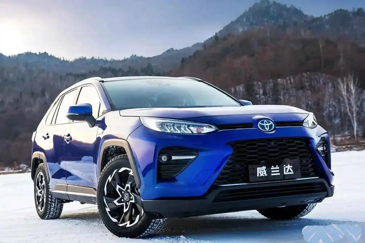 威兰达AIR，14.78万元的混动版更实惠，丰田混动技术成熟，“越堵越省”，城市