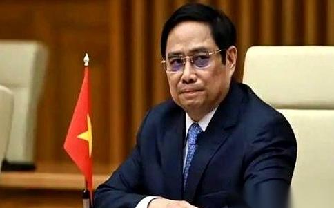 455只手在越南国会举了起来，只有4票反对。
 
决议通过：废掉全国用了上百年的