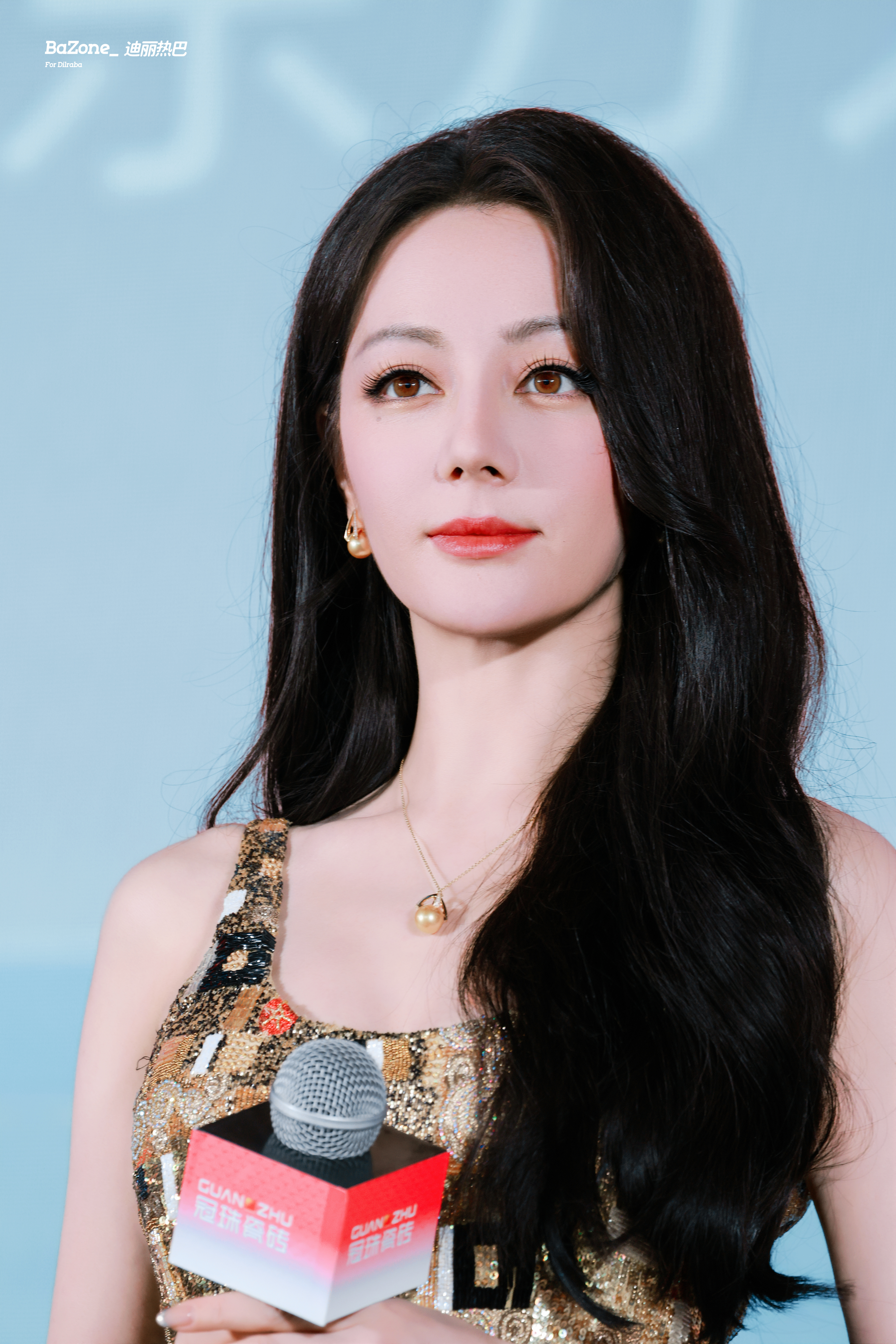 迪丽热巴✨ ​​​