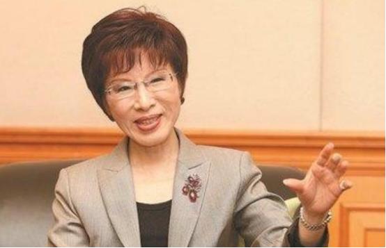 不查不知道，查了才明白！
 
郑丽文2025年10月当选国民党主席，11月1日正