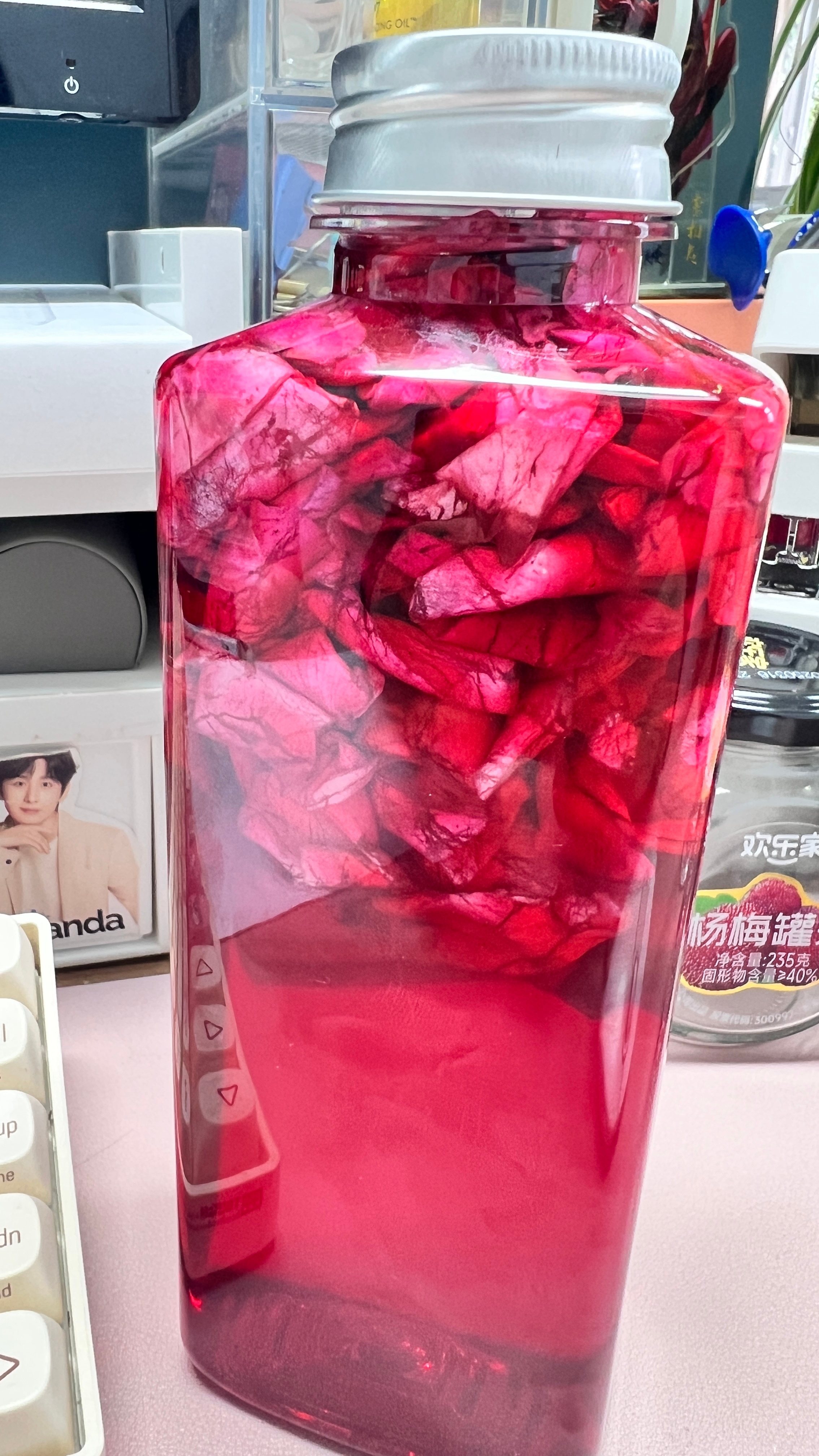 同事说，专门为我定制的玫瑰醋~