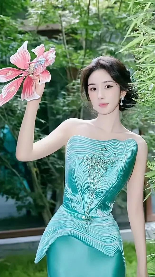 杨幂,杨颖究竟谁的颜值更胜一筹?战火点燃！杨幂与杨颖的颜值巅峰对决，究竟谁能称霸
