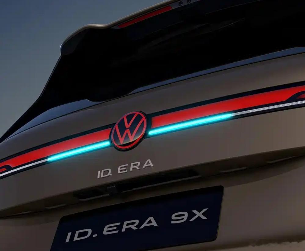 上汽大众ID.ERA 9X把Momenta R7世界模型首搭上车，这套"德系硬件