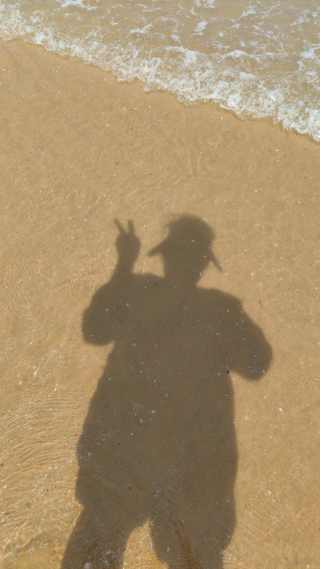 海边的🌊1️⃣2️⃣3️⃣4️⃣ 海的那边是否也有一组四口的幸福之家呢？ ​​