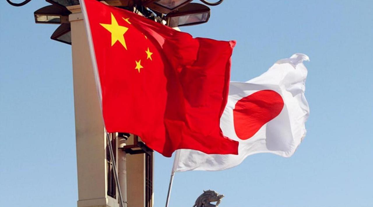 追究历史遗留问题要让日本明白，遗留问题的账是要算清楚的。

咱中国一群民间人士，