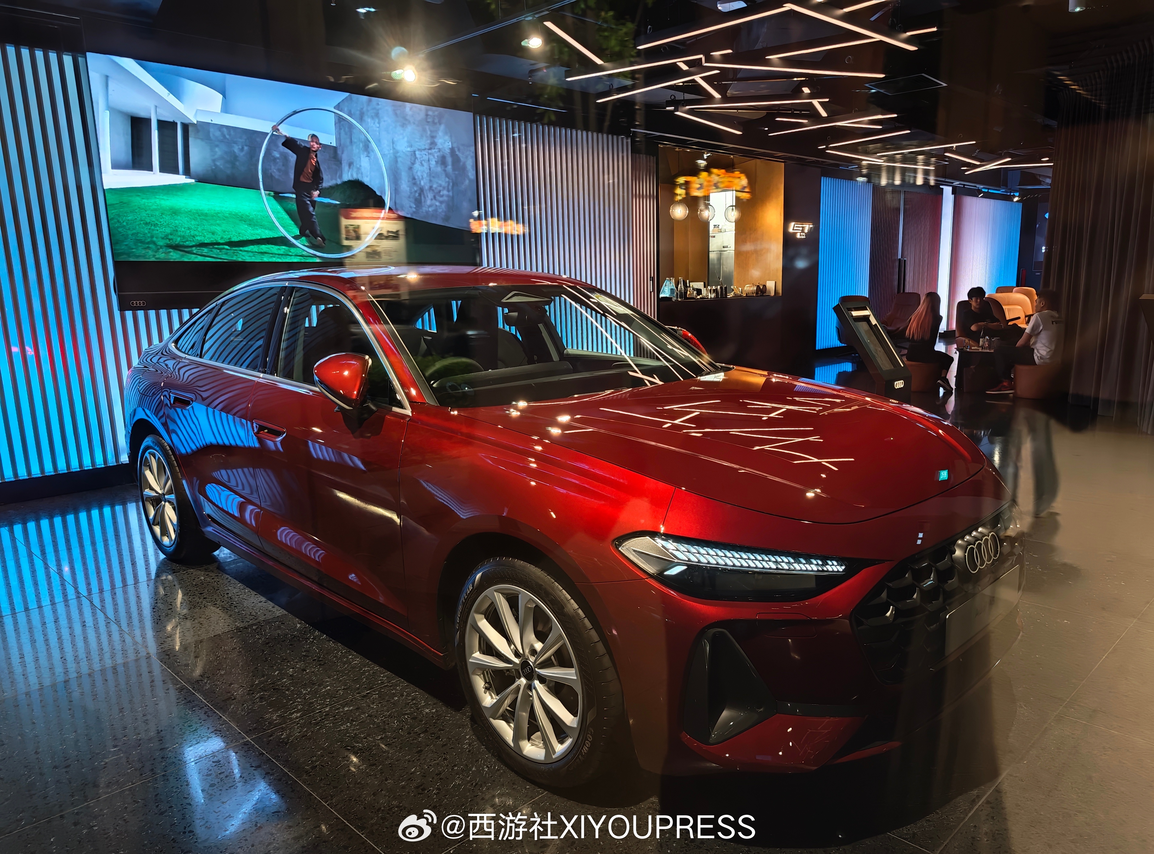 德系车[超话]在新加坡 还是卖得很好奥迪[超话] ​​​