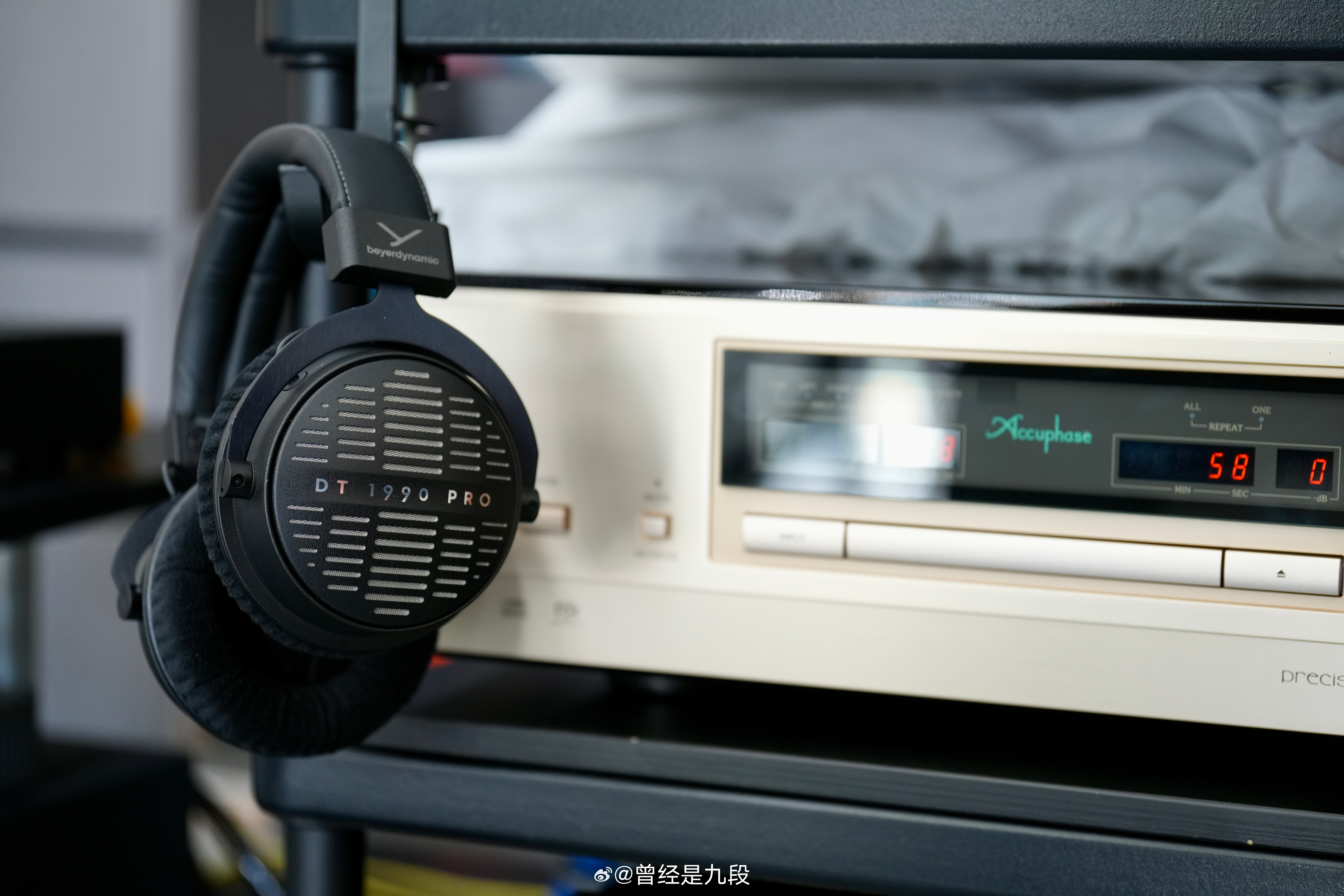 立个FG，今儿中午再冷也要回车库听SACD[doge] 耳机发烧友[超话]  