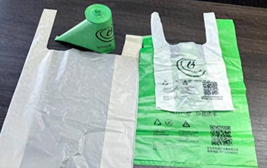 快递包装大变天！中国用800万公顷竹林，掀了中东石油的桌子。

你最近拆快递有没
