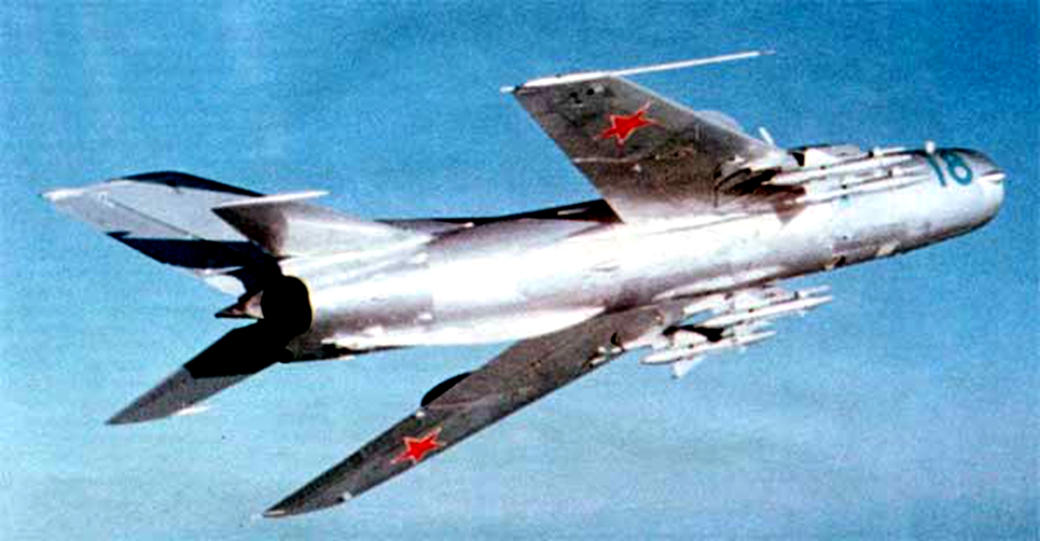分享图片：苏联米高扬-格列维奇MiG-19S/PM/中国沈阳歼-6“农夫”战斗机