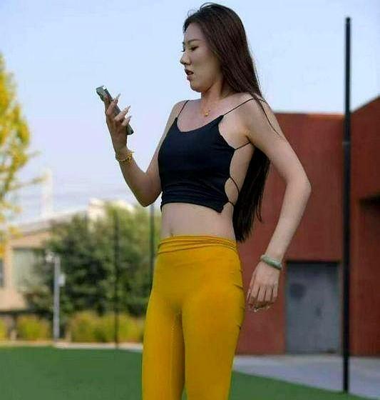 裤子不卡裆，不是段子了，是机场、高铁、抖音都在偷偷定的规矩。
美国航空明年改洗手